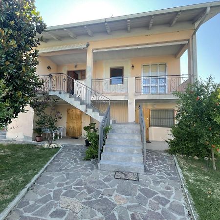 Oasi Di Relax Lejlighed Santa Maria di Scacciano Eksteriør billede