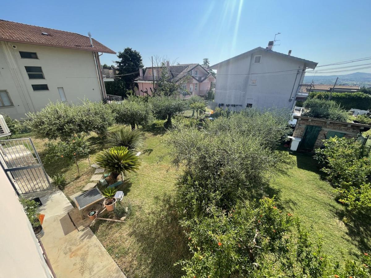 Oasi Di Relax Lejlighed Santa Maria di Scacciano Eksteriør billede
